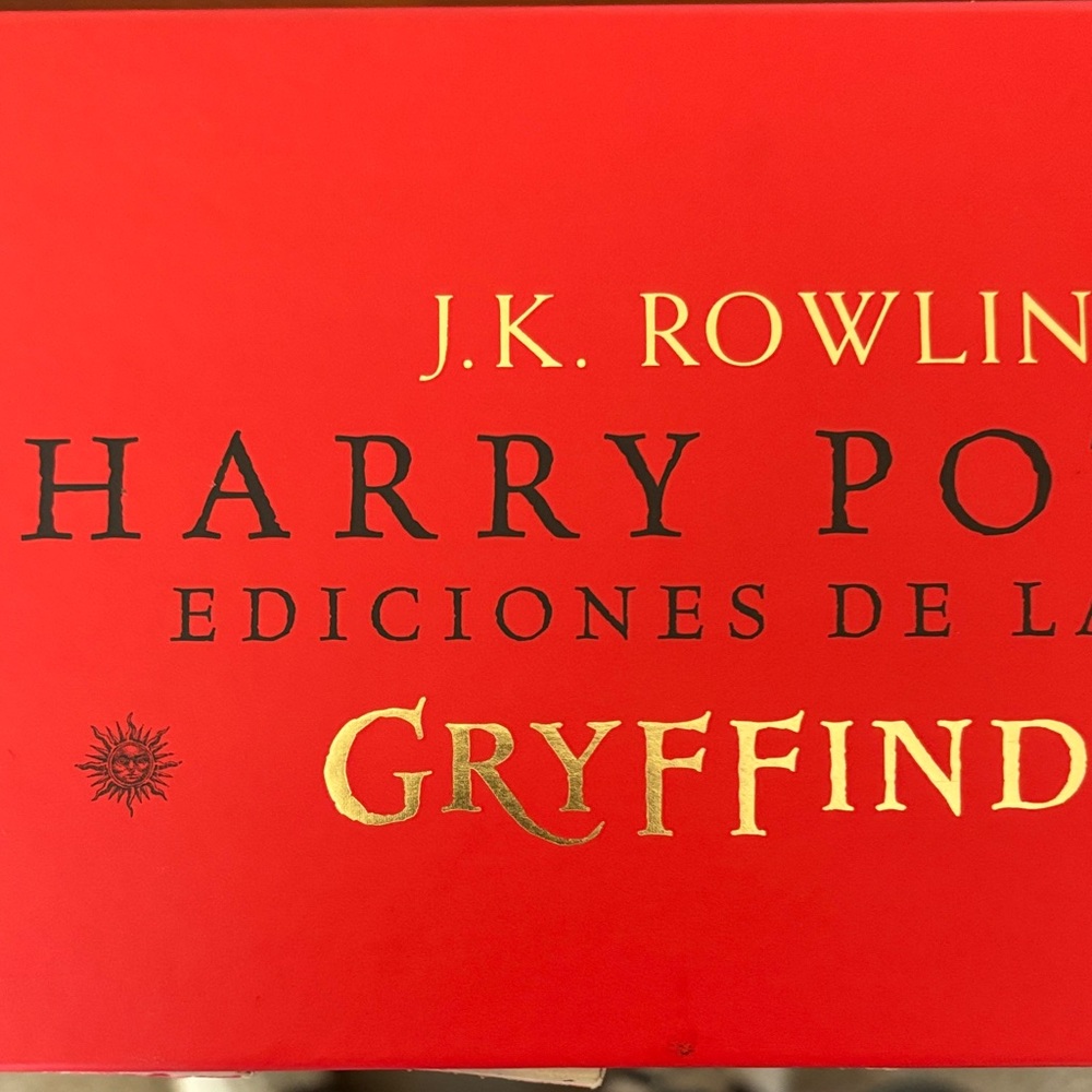 Red and Black Notebook Set. - Harry Potter set - in Spanish - Picture 7 of 8